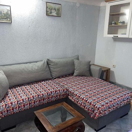 Apartment Kalikut Бели Екстериор снимка
