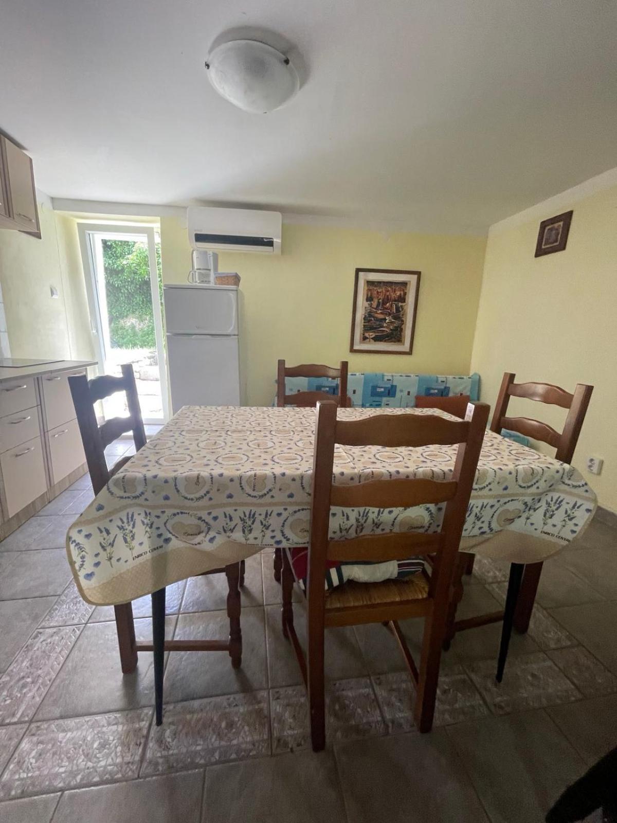 Apartment Kalikut Бели Стая снимка